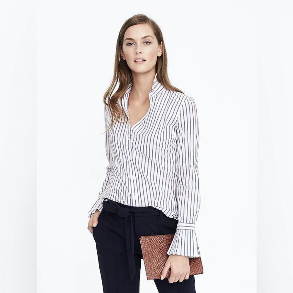 Banana Republic Riley-Fit Tailored Pleated Cuff Shirt